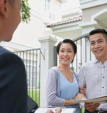 Meeting an Estate Agent